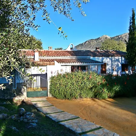 Algarrobales 3*