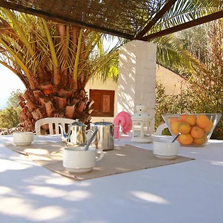 Resort Algarrobales El Gastor