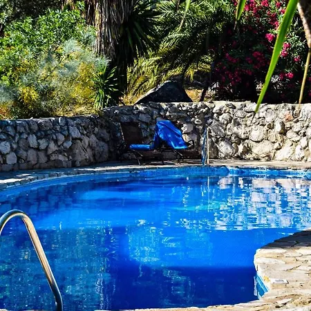 Resort Algarrobales El Gastor